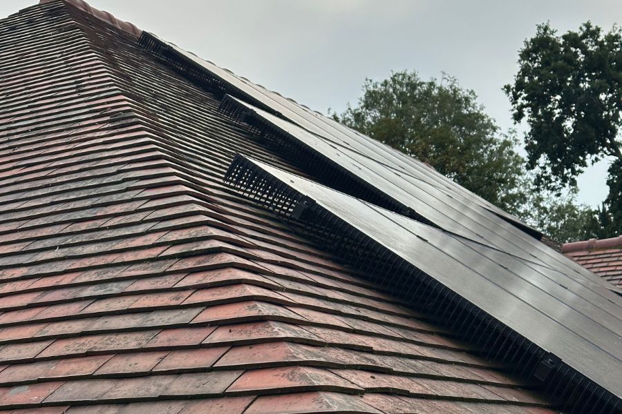 Bird proofing spiking methods on solar panels.